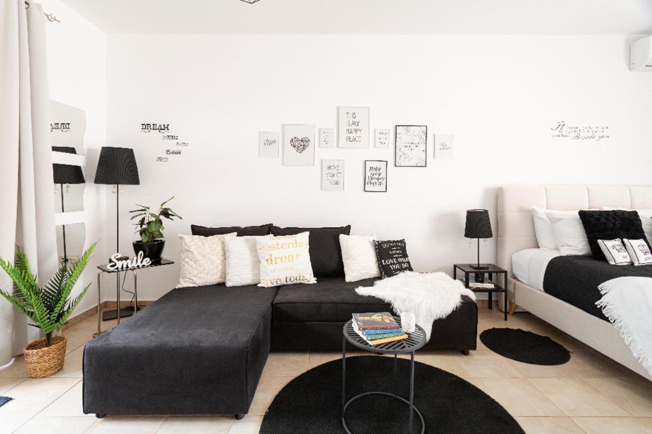 Вилла Milo Luxury House -Free Airport Pick Up-10Min Drive Markopoulo Mesogaias Экстерьер фото