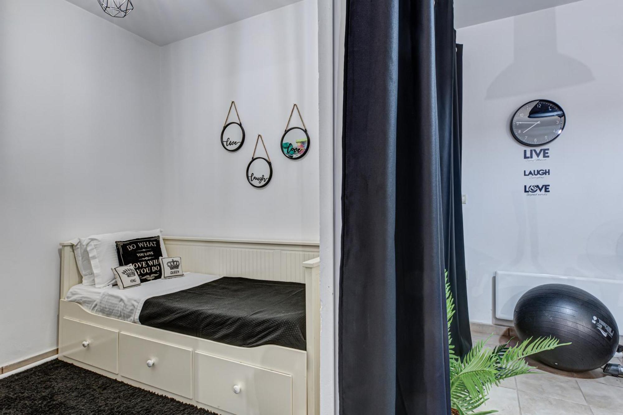 Вилла Milo Luxury House -Free Airport Pick Up-10Min Drive Markopoulo Mesogaias Экстерьер фото